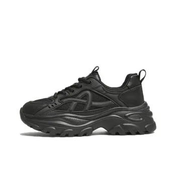 TATA Chunky Sneakers Women's Low Top Black/Apricot