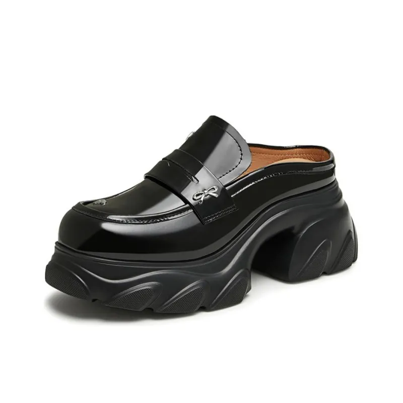 TATA Closed Toe Slippers Women's-1