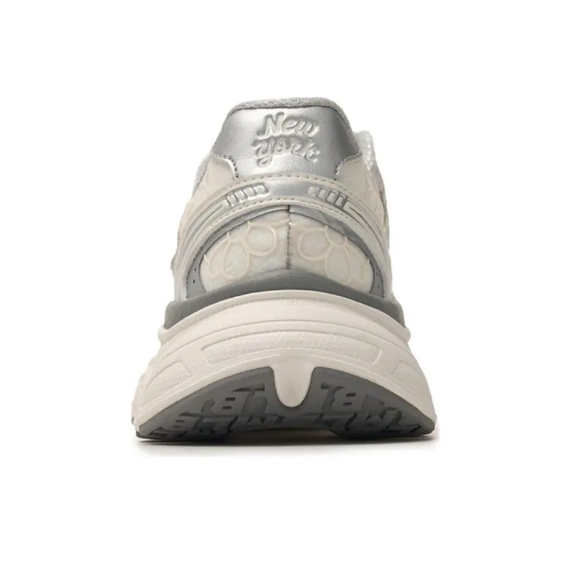MLB New York Yankees Anti Slip Wear Resistant Low Top Casual Shoes Unisex Greige-4