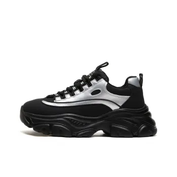 Bull Charm Abrasion Resistant Slip Resistant Low Top Chunky Sneakers Women's