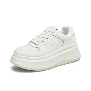 Tata Little White Whale Coverage Lightweight And Breathable Low Top Skateboard Shoes Women's White