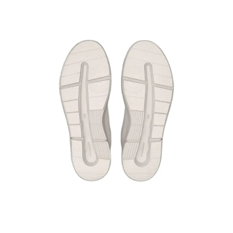 On The Roger Advantage All White Women's-5