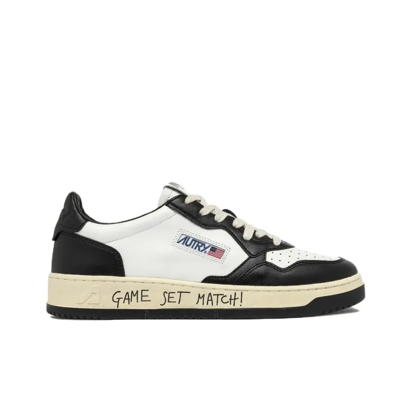 AUTRY Medalist Slip Resistant Low Top Skateboard Shoes Men's Black-1
