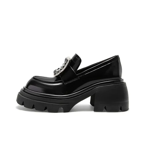 MIO Loafers Women's Black