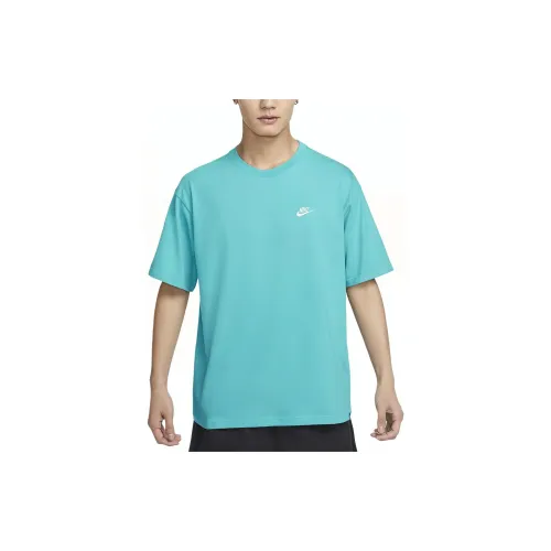 Nike Sportswear Club T-Shirts Men Cactus Green