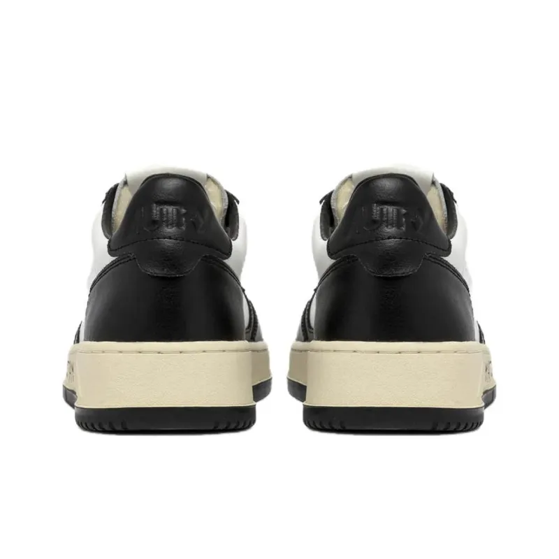 AUTRY Medalist Slip Resistant Low Top Skateboard Shoes Men's Black-4