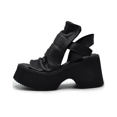 ARTMU Roman WHI Women's Black
