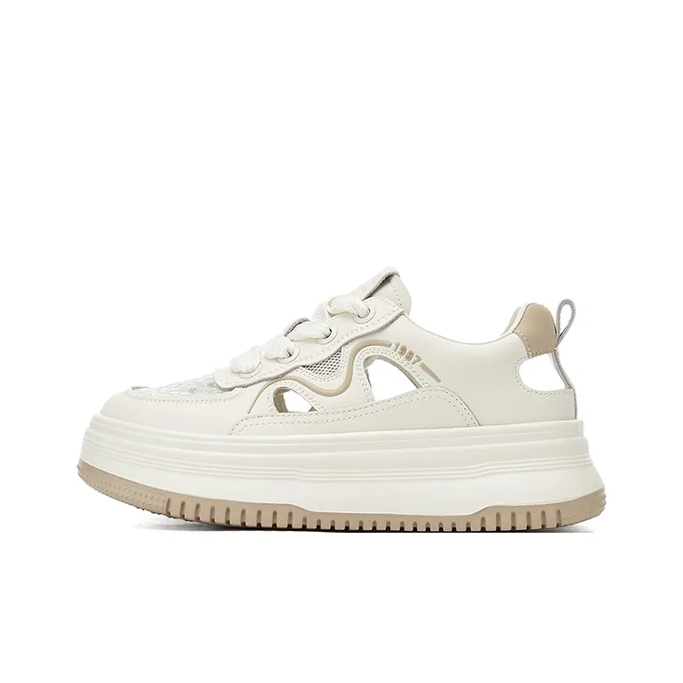 Bull Charm Abrasion Resistant Low Top Casual Shoes Women's-0