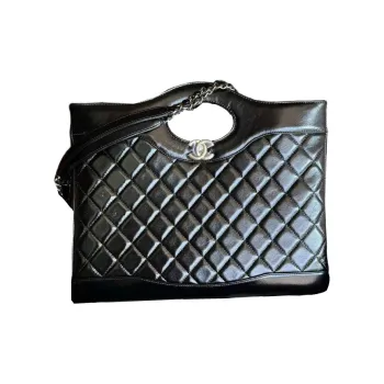 CHANEL Diamond Pattern Waxed Sheepskin Crossbody One Shoulder Handbags Large Size Women's Black