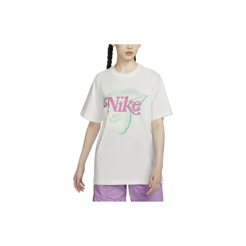 Nike Sportswear Essentials Series T-Shirts Women's Sail Color