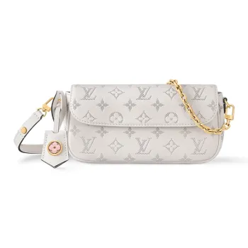 LOUIS VUITTON Wallet On Chain Ivy