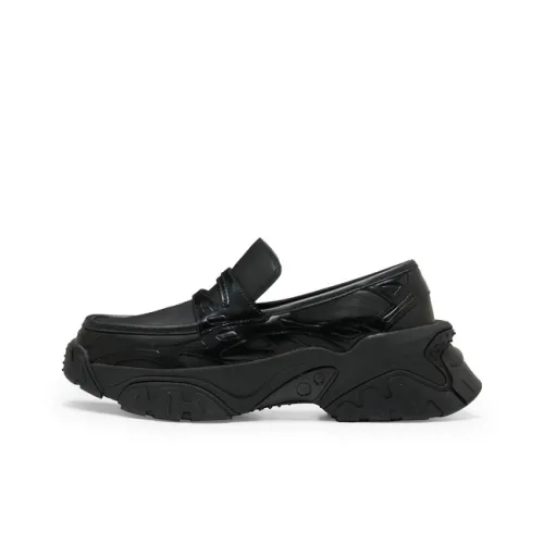 Lost In Echo Loafers Women's Black/White