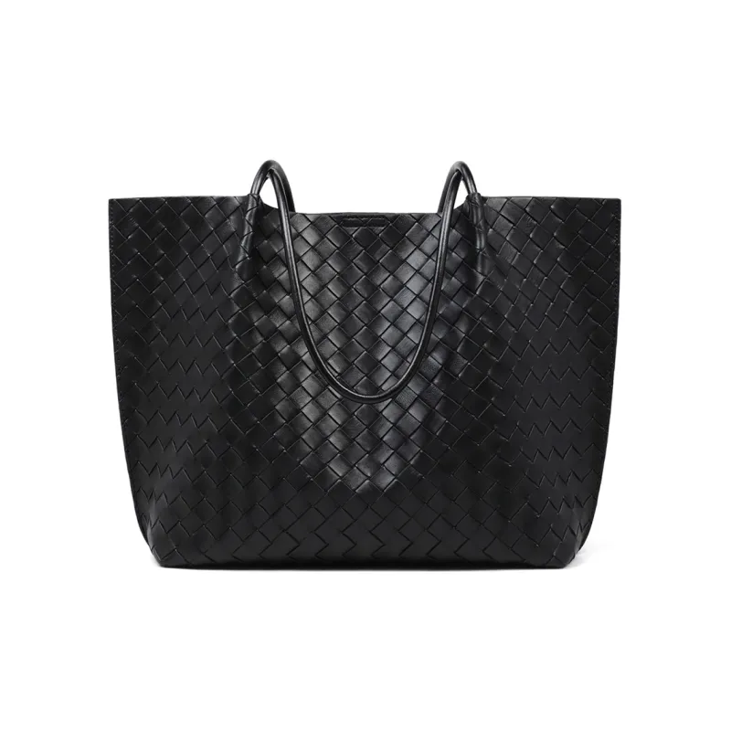 C°BANNER Cow Leather With Synthetic Leather Shoulder Bag Tote Women's Milkshake White/Classic Black-11