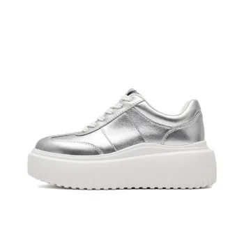 Staccato Height Increasing Platform Skateboard Shoes Women's