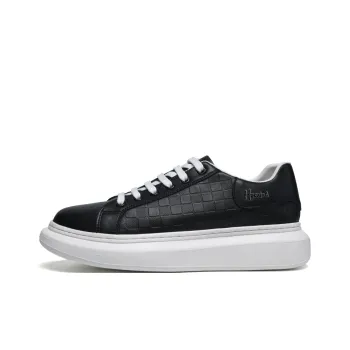 Extravagant Anti Slip Wear Resistant Lightweight Breathable Low Top Skateboard Shoes Men's Black
