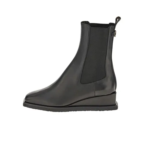 Ferragamo Chelsea Boots Women's Black