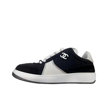 CHANEL Low Top Stylish Skateboarding Shoes Women's Black White