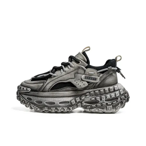 Black tailed Deer Low Top Chunky Sneakers Men's