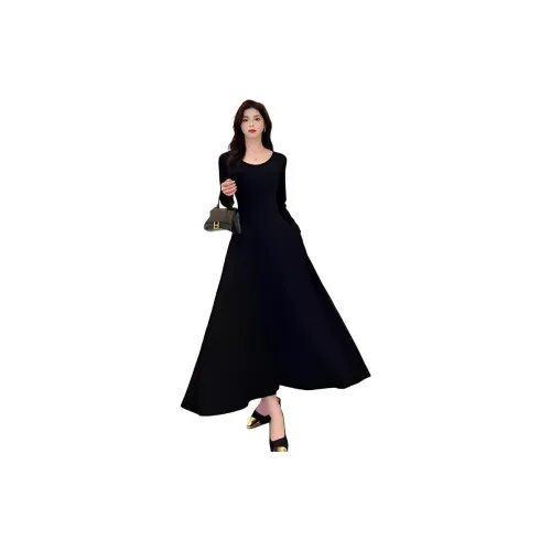 Beauty At 19 Long-Sleeved Dresses Women's Black