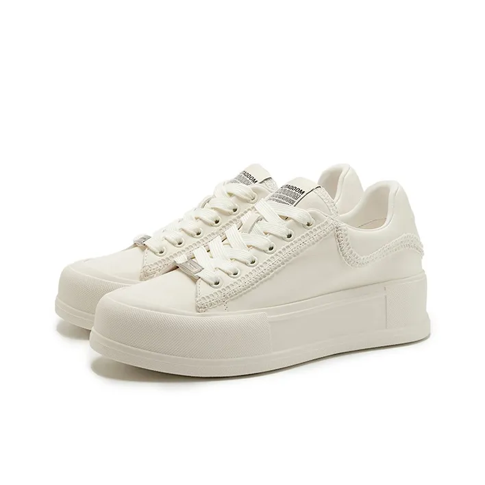 Talitaqoom White Cherry Blossom Shoes Low Top Skateboard Shoes Women's Ecru-2