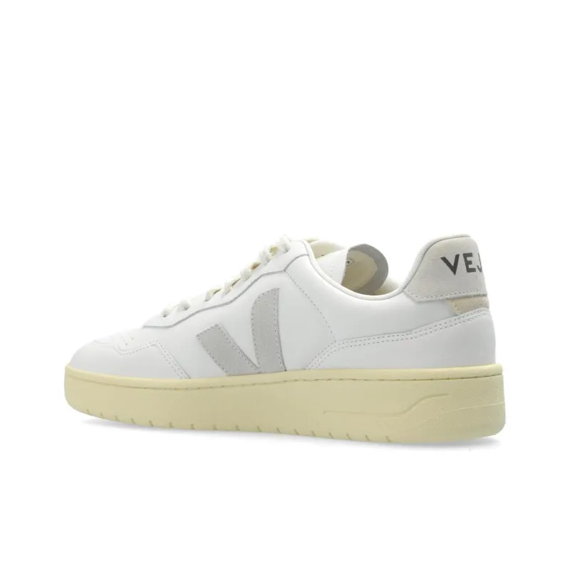 VEJA V90 Sneakers-4