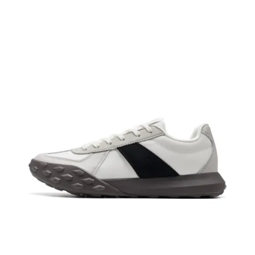 XTEP Casual Shoes Women's Low-Top Sail White/Dove Gray/Black