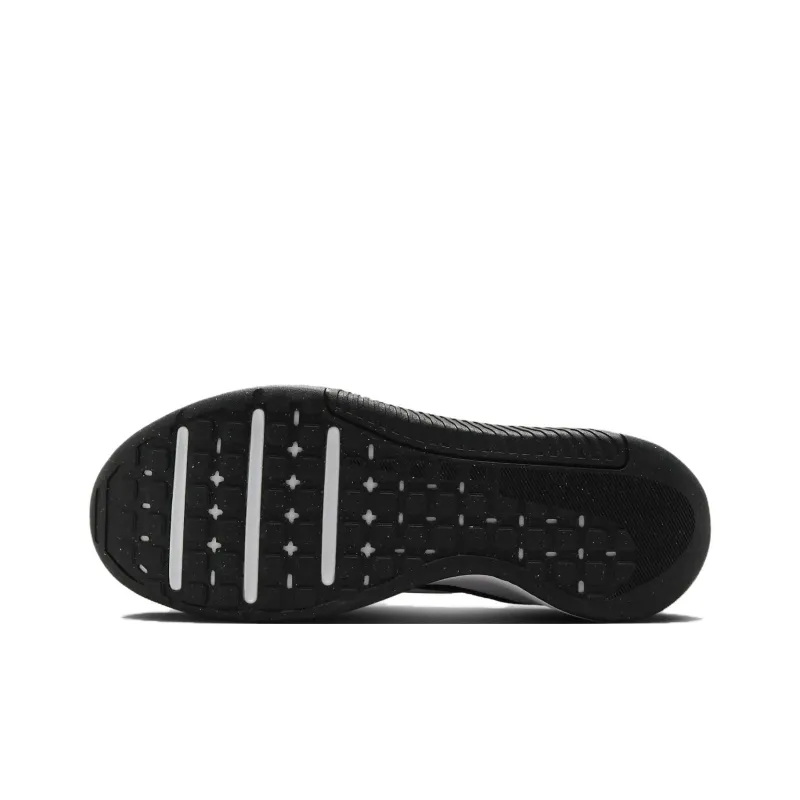 Nike Mc Trainer 3 Black White-4