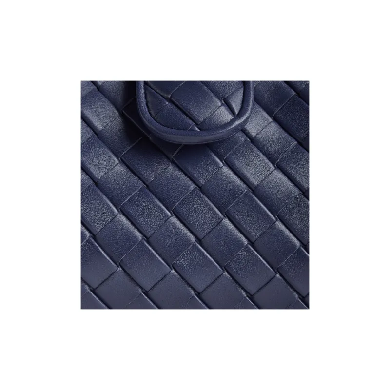 Bottega Veneta Calfskin Clutch Women's Duke Blue-4