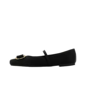FERRAGAMO Vara Casual Single Shoes Women's Black