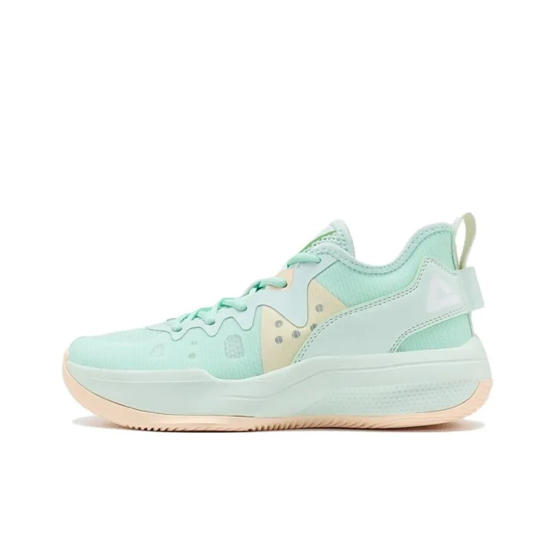PEAK Lanying Rebound Wear Resistant Lightweight Slip Resistant Low Top Basketball Shoes Women's Gouache Green-0