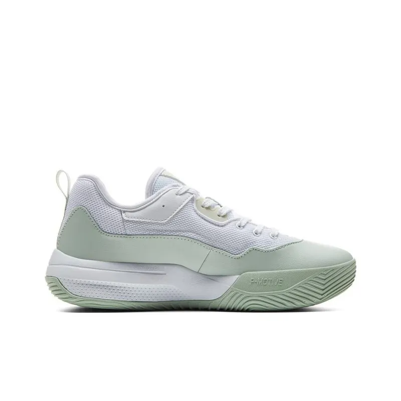 PEAK Lanying Basketball Shoes Women's Low Top Pea Green-1