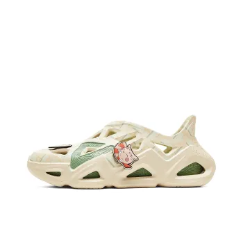 PEAK Taichi Clogs, 'Come For A Tea Break,' Easy On & Off Shoes With Fun Charm Buckle Clogs Men's