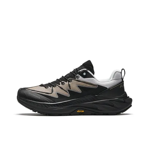 Anta Wild PRO Cushioned Slip-Resistant Abrasion-Resistant Breathable Low-Top Running Shoes Men's Black Gray