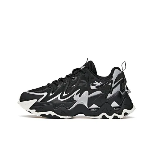 ANTA Hot Chunky Sneakers Men Low-Top Black/Silver