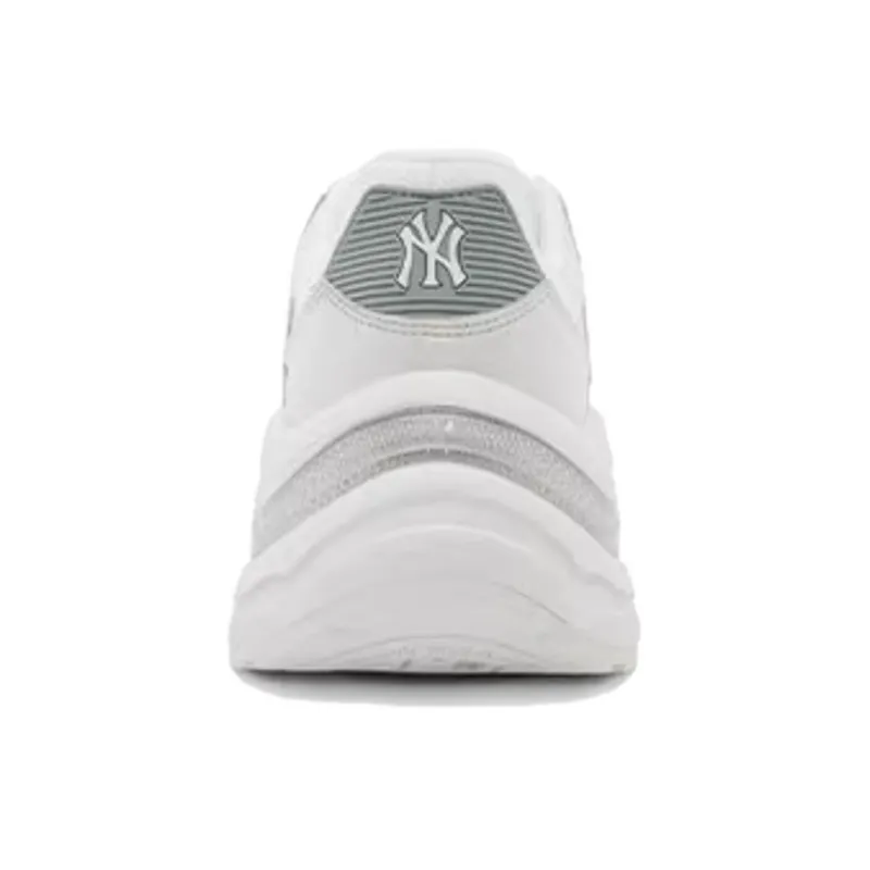 MLB New York Yankees Slip Resistant Low Top Casual Shoes Unisex Ecru-3