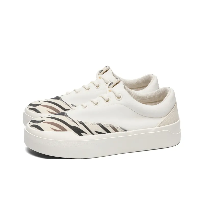 OUGLEMEN Slip Resistant Low Top Canvas Shoes Unisex-9
