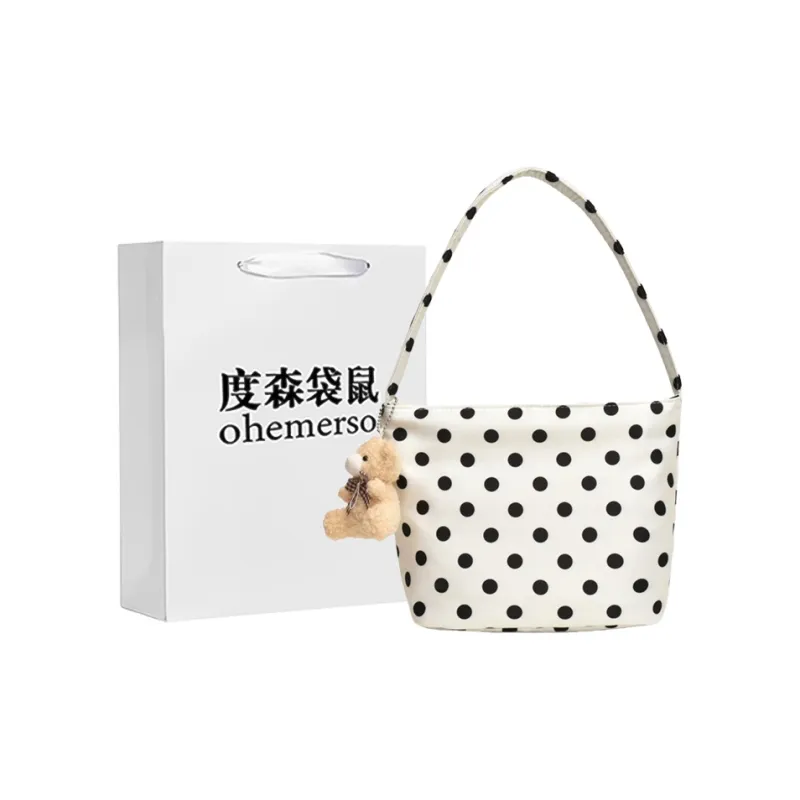 Dusen Kangaroo Oxford Shoulder Bag Women's White/Black/Red-0