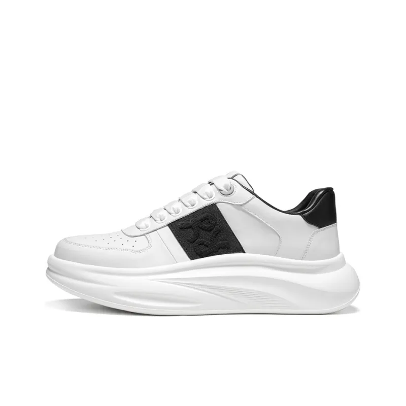 ROBERTA DI CAMERINO Low Top Casual Shoes Men's White Black-0