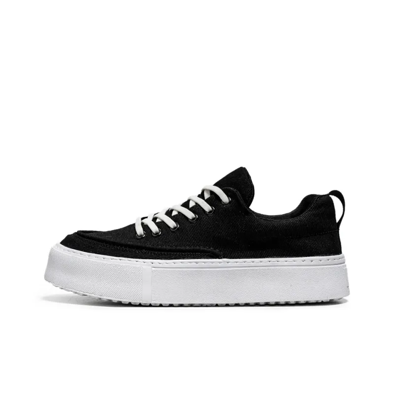 Peter Pan Breathable Low-Top Skateboard Shoes Men's-0