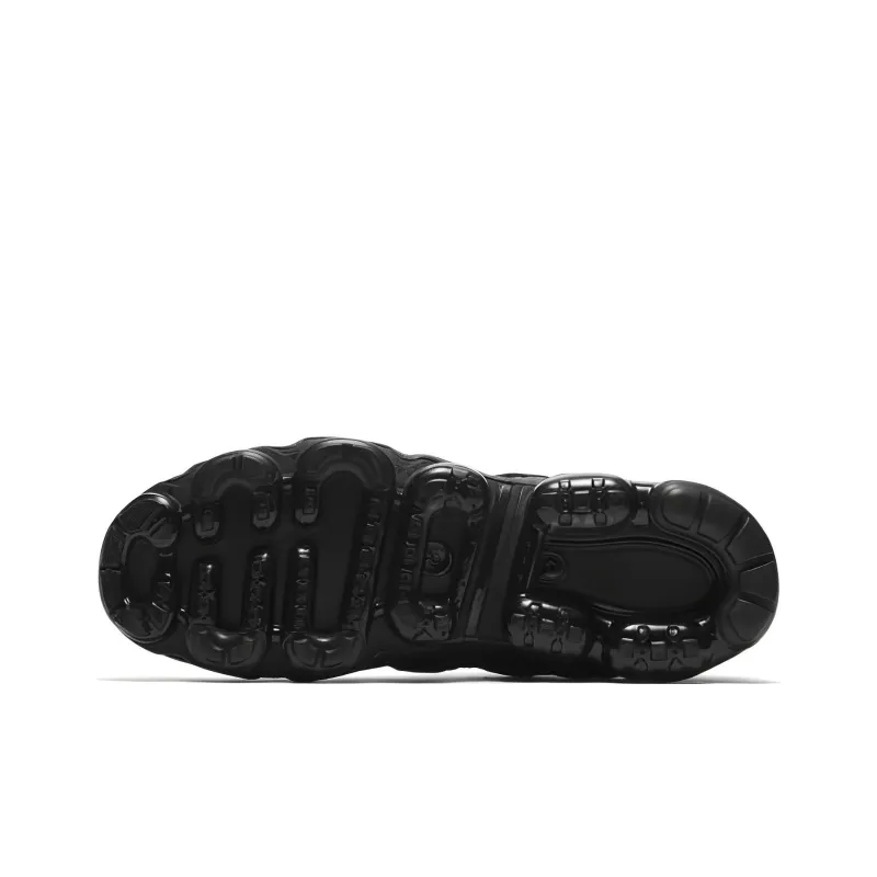 Nike Air VaporMax Utility Triple Black-4