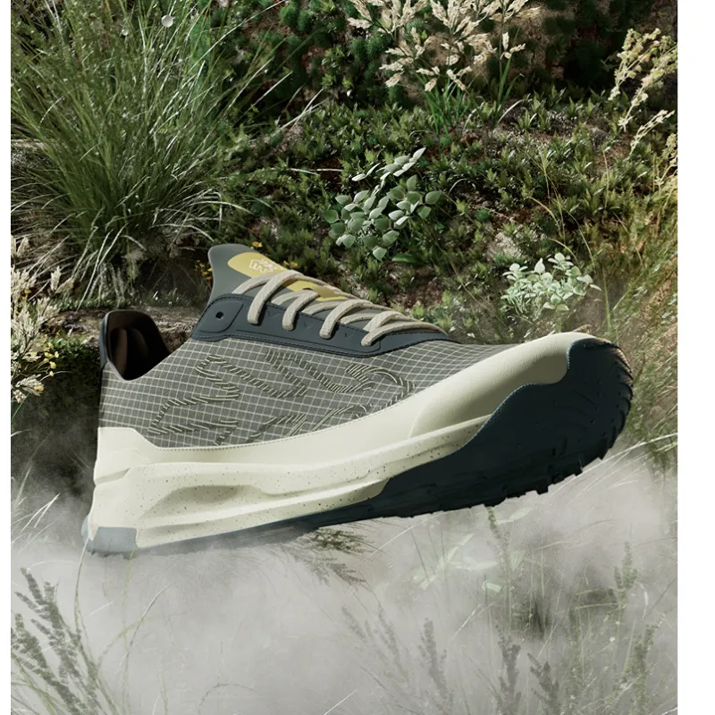 KOLON SPORT Egg Lite Abrasion Resistant Low Top Running Shoes Unisex Forest Green-0