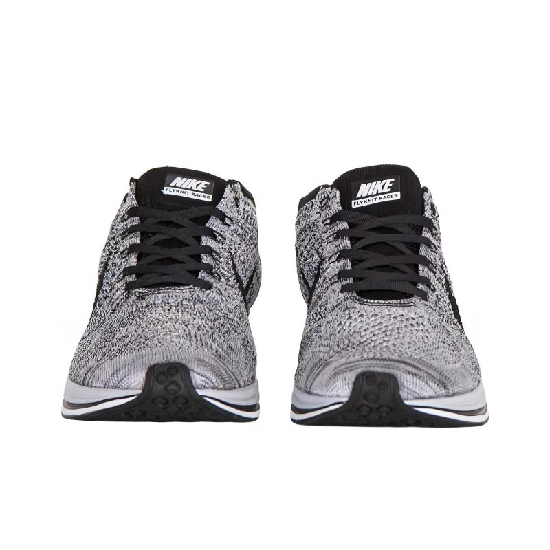 Nike Flyknit Racer Oreo-3