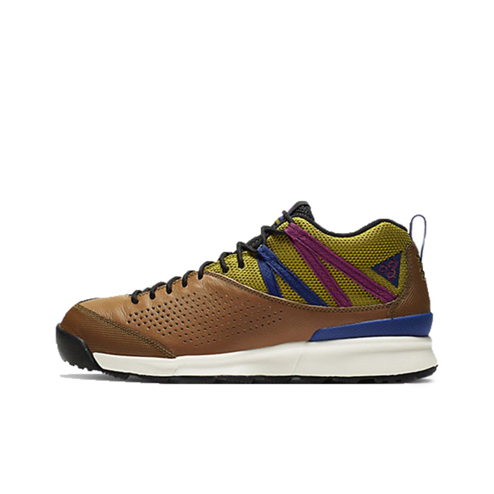 nike okwahn ii on feet