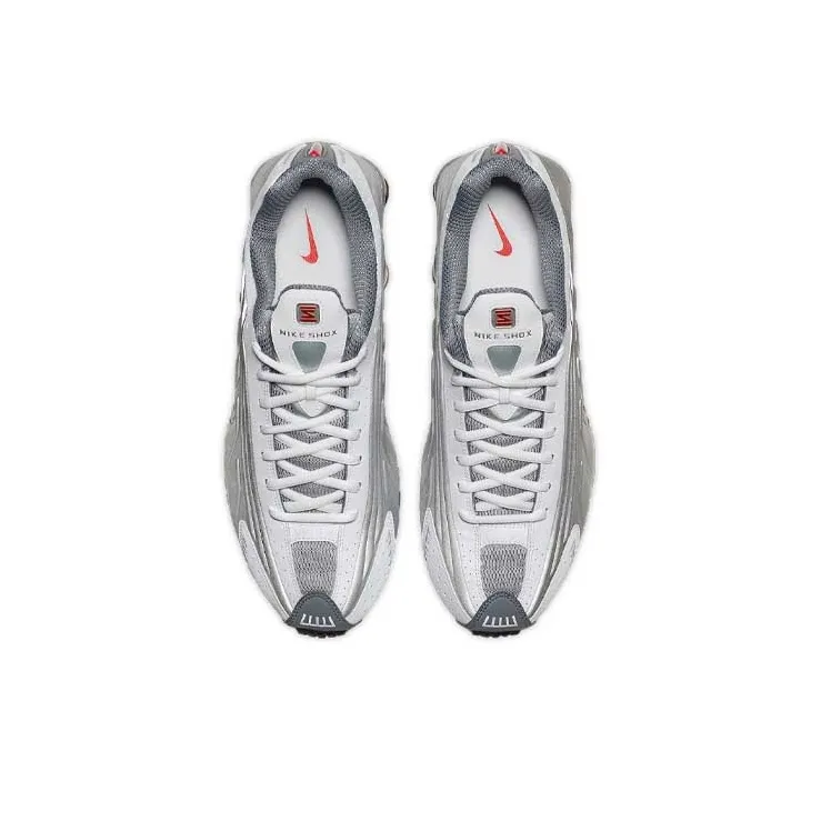 Nike Shox R4 Metallic Silver Comet Red 2018-3