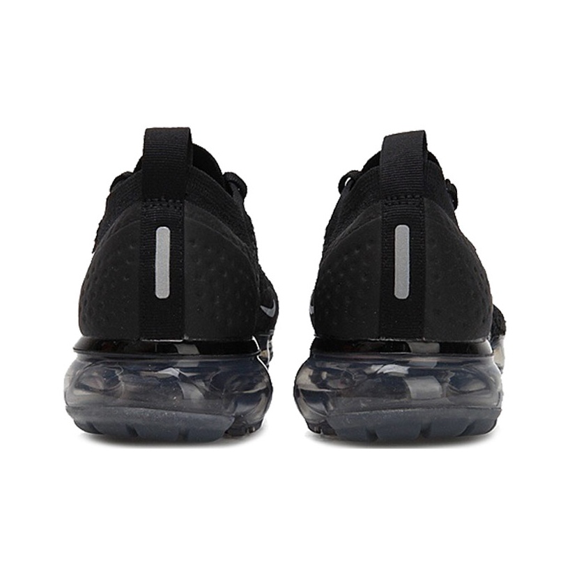 black vapormax pro