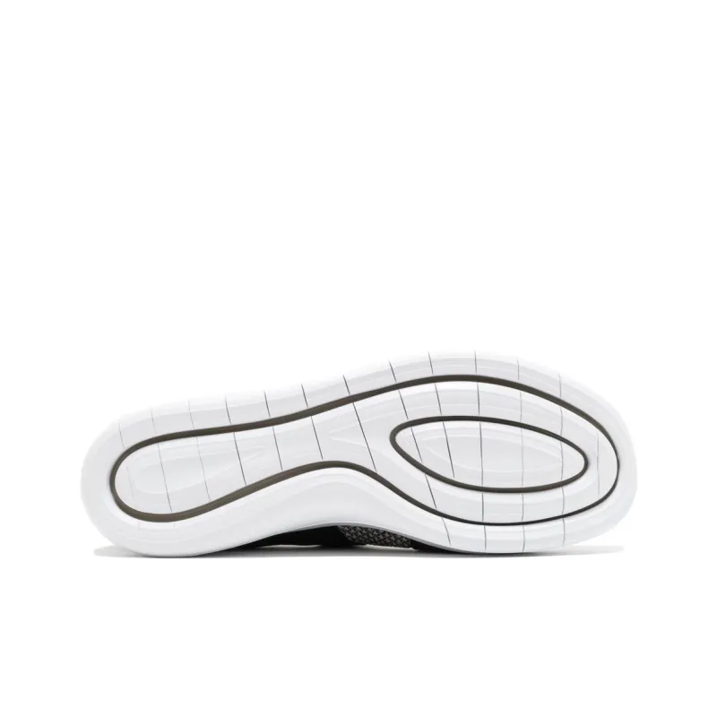 Nike Air Sock Racer Ultra Flyknit Oreo-3