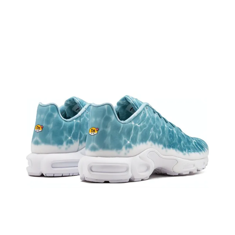 Nike Air Max Plus Water Pool Mineral Teal-3