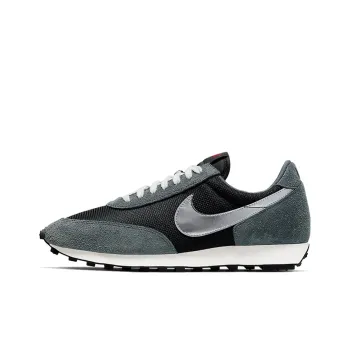 Nike Daybreak Metallic Silver