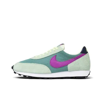 Nike Daybreak Silver Pine Hyper Violet