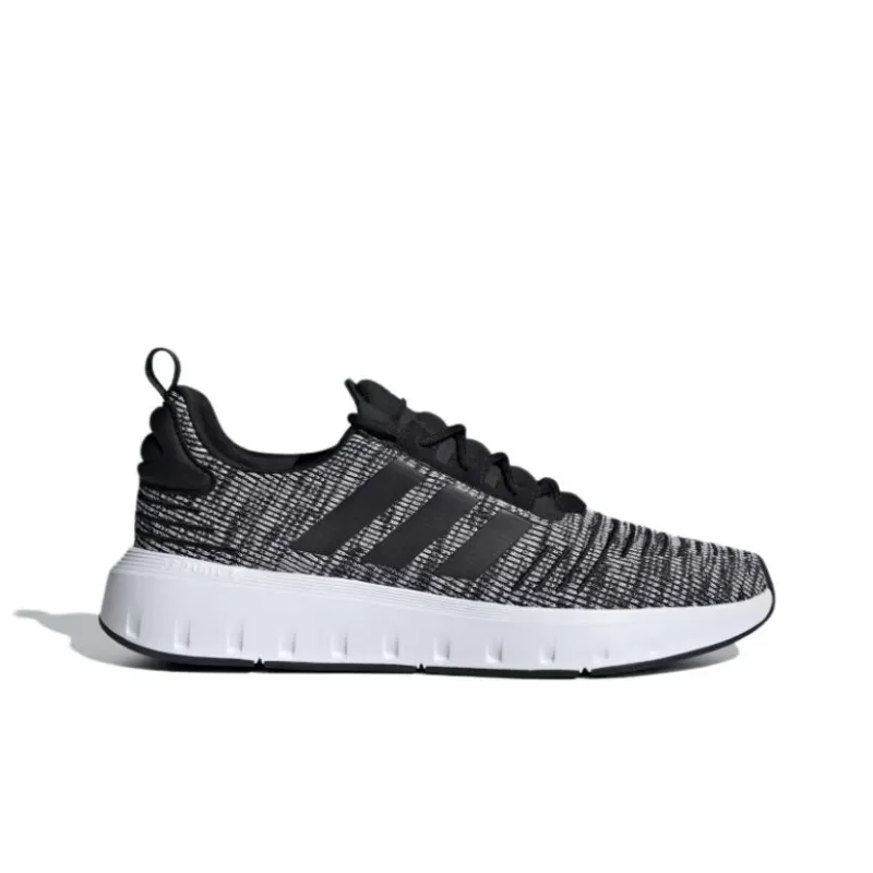 Adidas Swift Run Oreo-1